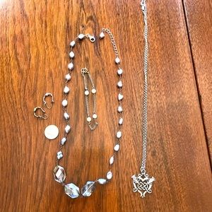 Gray Pearl and gem necklace, silver crest necklace, pearl bracelet, earrings